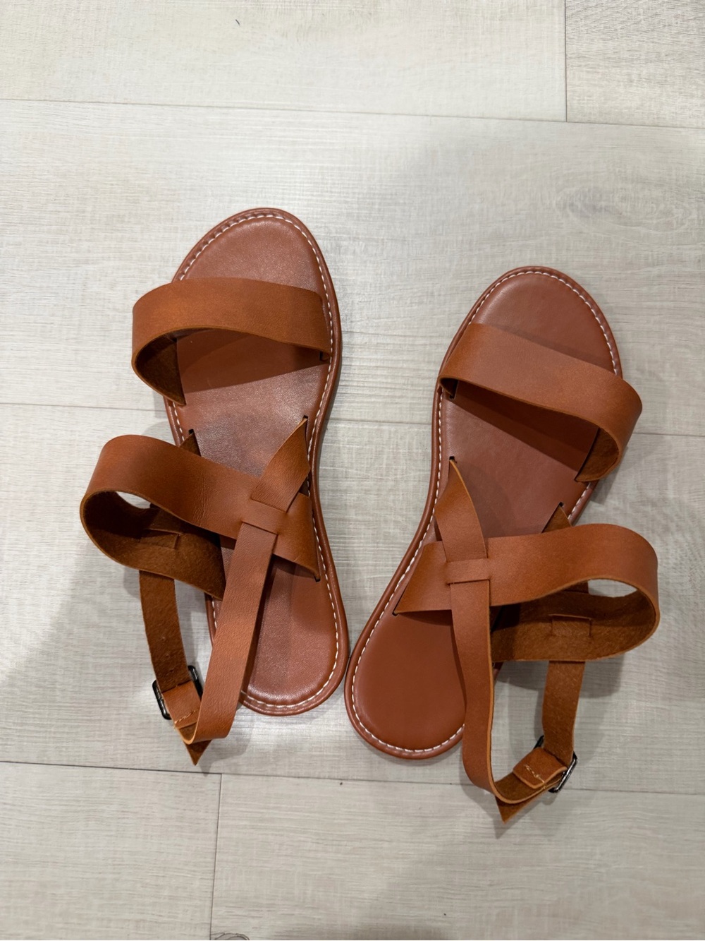 Women’s Tan Leather Strappy Sandals size 9